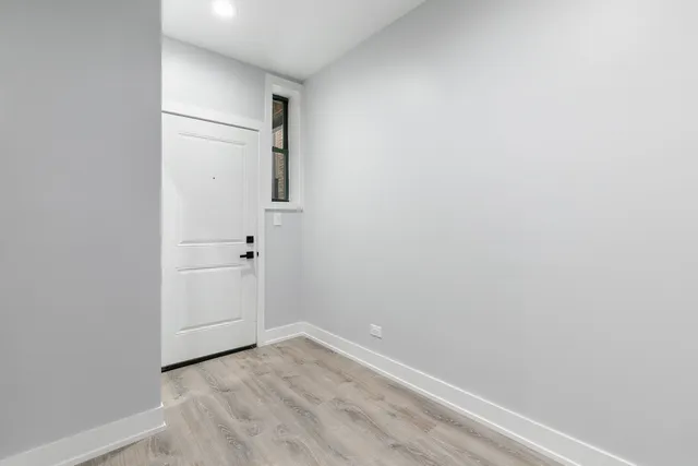 $1,862 | 7738 North Eastlake Terrace, Unit 2W, Chicago, IL 60626