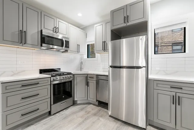 $1,862 | 7738 North Eastlake Terrace, Unit 2W, Chicago, IL 60626