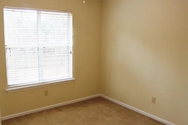 $4,000 | 1235 Center Lake Drive, Mount Pleasant, SC 29464