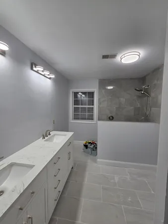 $4,000 | 1235 Center Lake Drive, Mount Pleasant, SC 29464