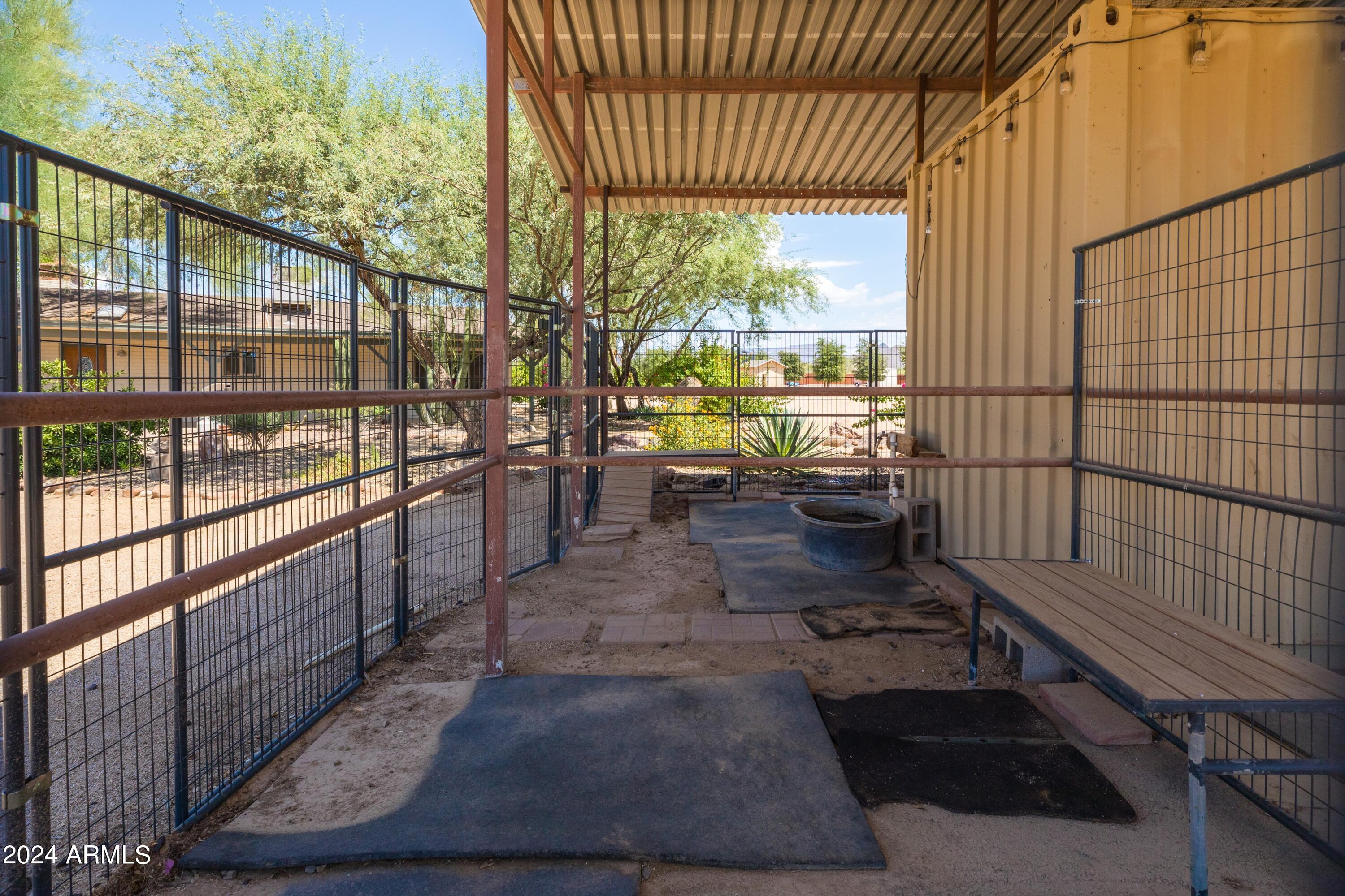 1525 West Maddock Road Phoenix, AZ 85086 - Photo 54 of 95 Wash Pads