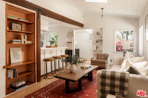 $1,990,000 | 754 California Avenue, Venice, CA 90291