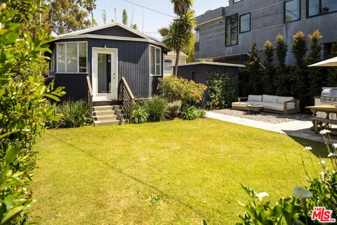 $1,990,000 | 754 California Avenue, Venice, CA 90291