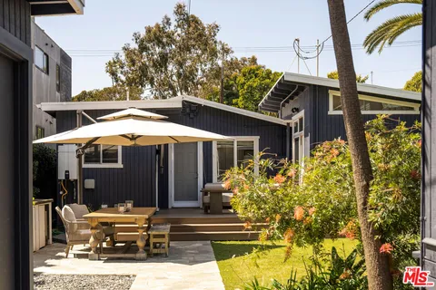 $1,990,000 | 754 California Avenue, Venice, CA 90291