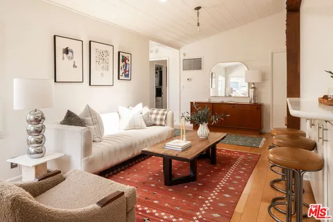 $1,990,000 | 754 California Avenue, Venice, CA 90291