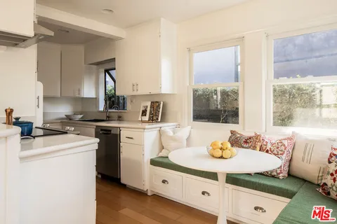 $1,990,000 | 754 California Avenue, Venice, CA 90291