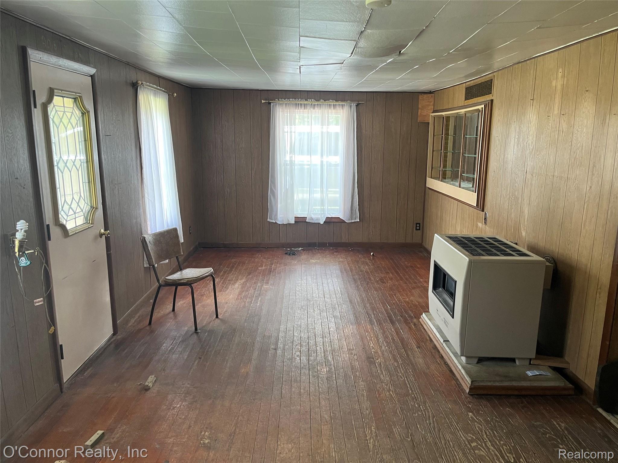 3909 Burtch Road Fort Gratiot, MI 48059 - Photo 12 of 19 IMG_5324.jpeg