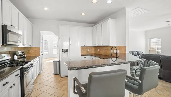 $374,900 | 810 Flanners Court, Spring, TX 77373