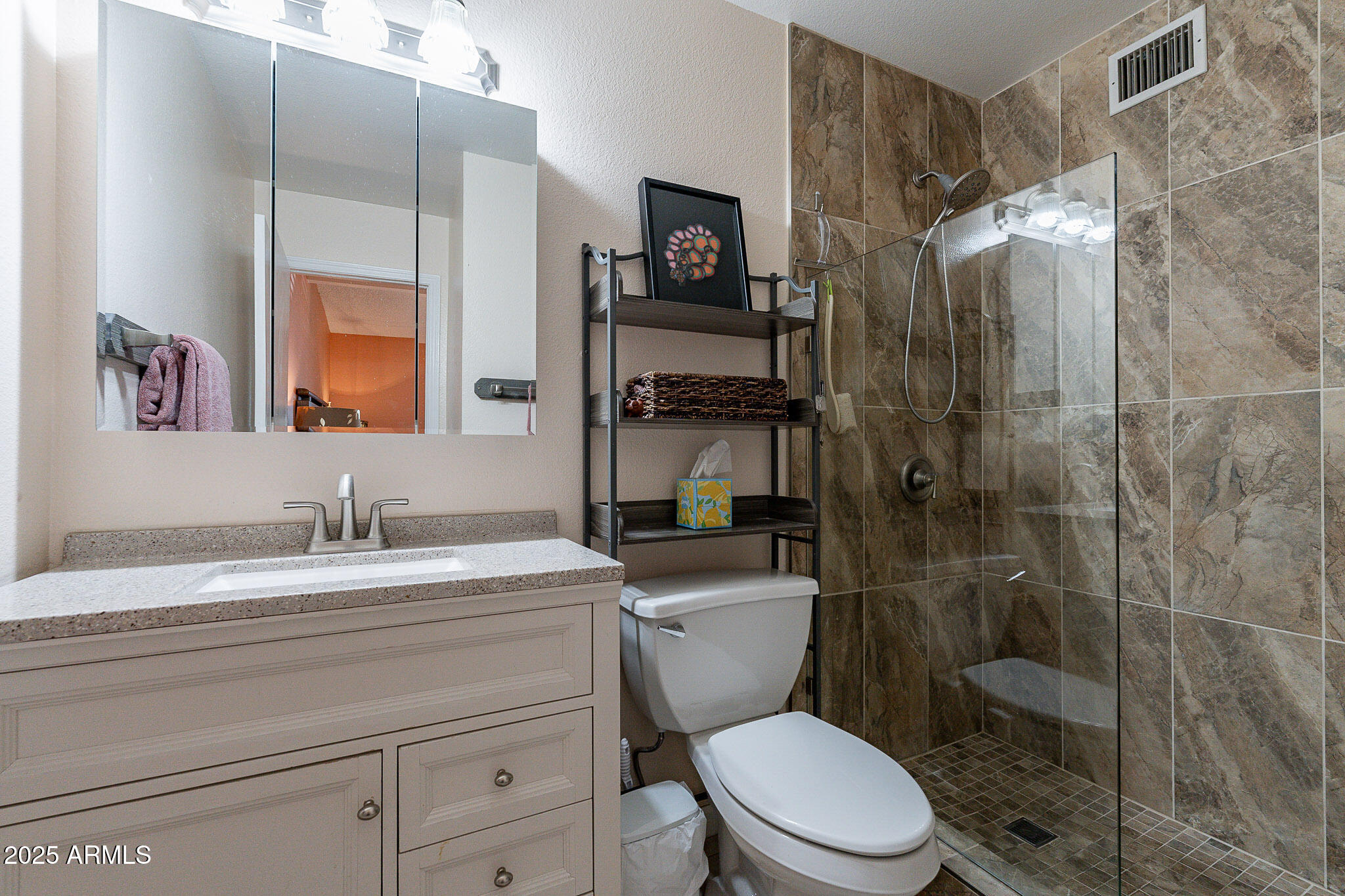 130 Castle Rock Road, Unit 100 Sedona, AZ 86351 - Photo 25 of 36 Primary Bathroom
