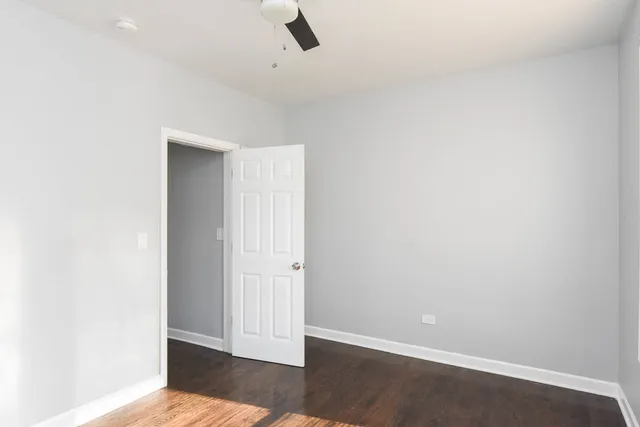 an empty room with a empty space