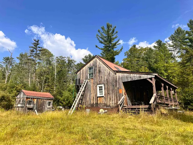 $149,000 | 432 Glover Road, Groton, VT 05046