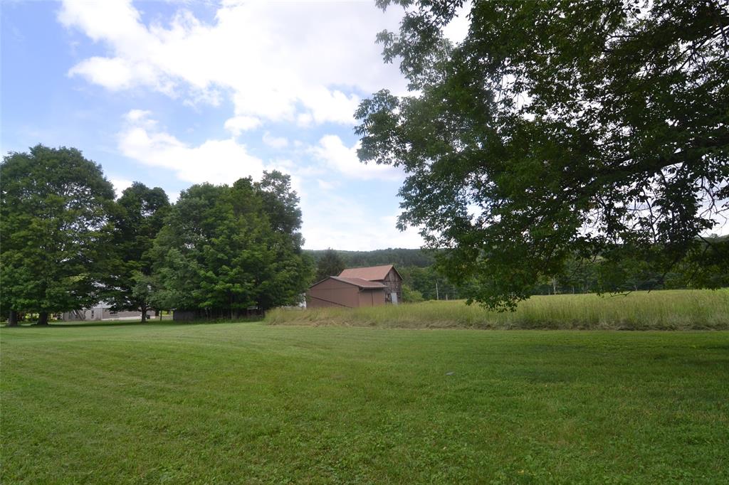 564 Castleman Road Vestal, NY 13850 - Photo 29 of 37 Gallery Image 29