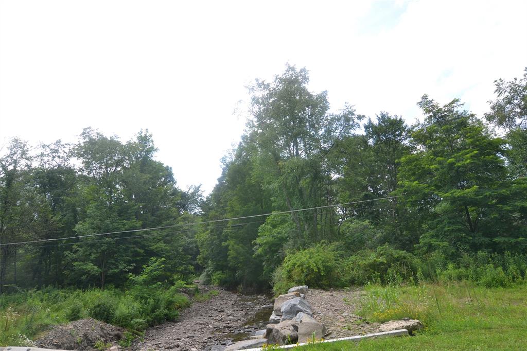 564 Castleman Road Vestal, NY 13850 - Photo 33 of 37 Gallery Image 33