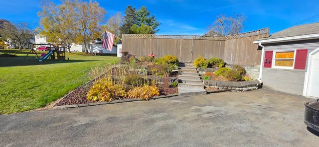 $279,000 | 8 Benjamin Street, Mars Hill, ME 04758