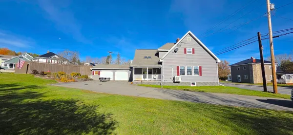 $279,000 | 8 Benjamin Street, Mars Hill, ME 04758