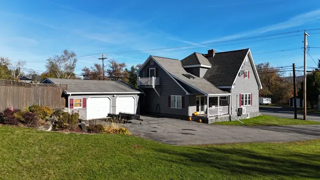 $279,000 | 8 Benjamin Street, Mars Hill, ME 04758