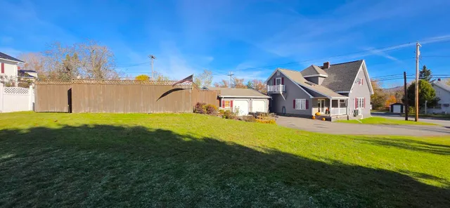 $279,000 | 8 Benjamin Street, Mars Hill, ME 04758