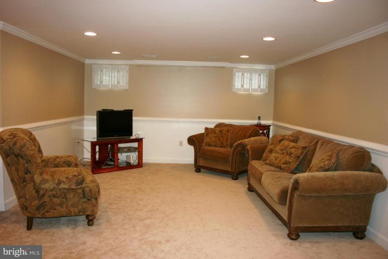 1600 Homewood Landing Road Annapolis, MD 21409 - Photo 8 of 27 Recreation Room