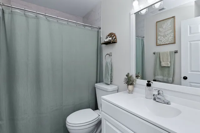 $345,000 | 39 Cayman Drive, Montgomery, IL 60538