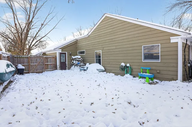 $345,000 | 39 Cayman Drive, Montgomery, IL 60538
