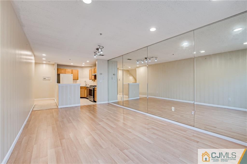 4 Prestwick Way, Unit 4 Edison, NJ 08820 - Photo 13 of 27 Gallery Image 13