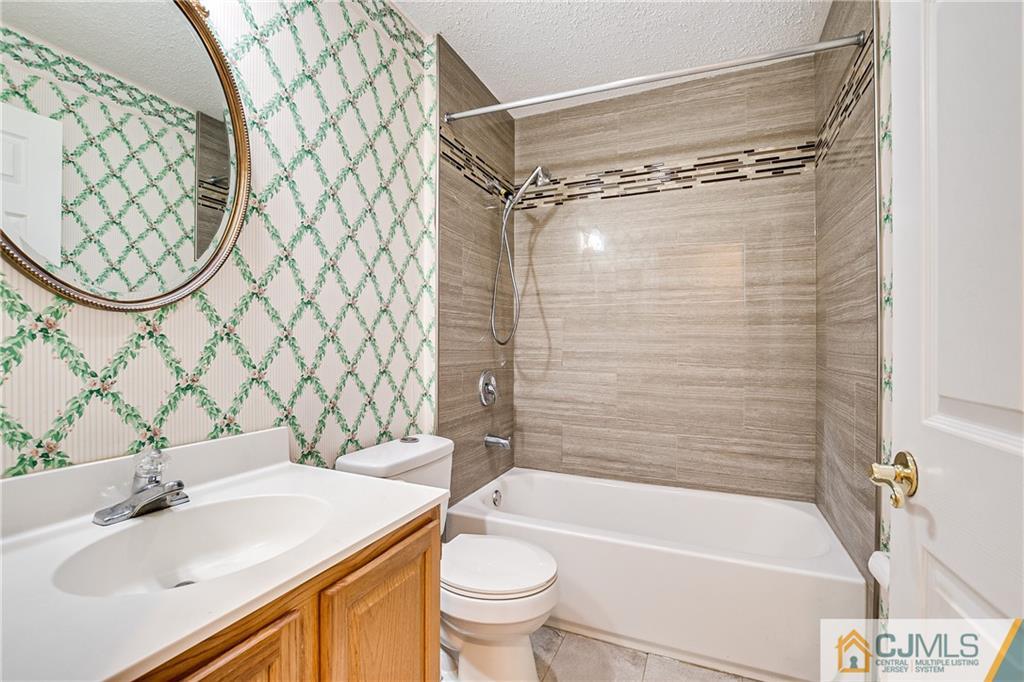4 Prestwick Way, Unit 4 Edison, NJ 08820 - Photo 26 of 27 Gallery Image 26