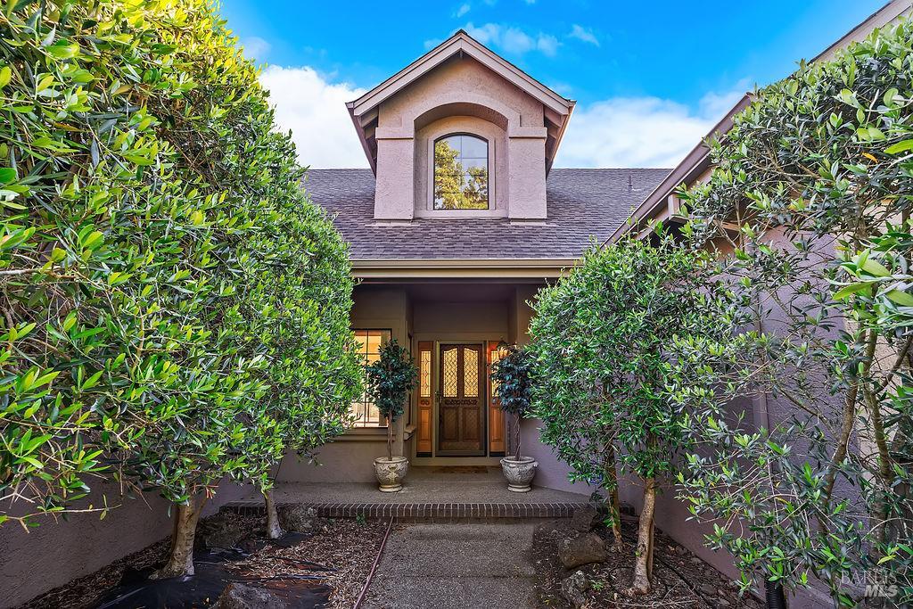 6271 Meadowstone Drive Santa Rosa, CA 95409 - Photo 20 of 24 a front view of a house with garden