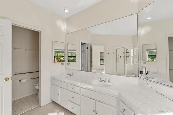 $1,070,000 | 6271 Meadowstone Drive, Santa Rosa, CA 95409