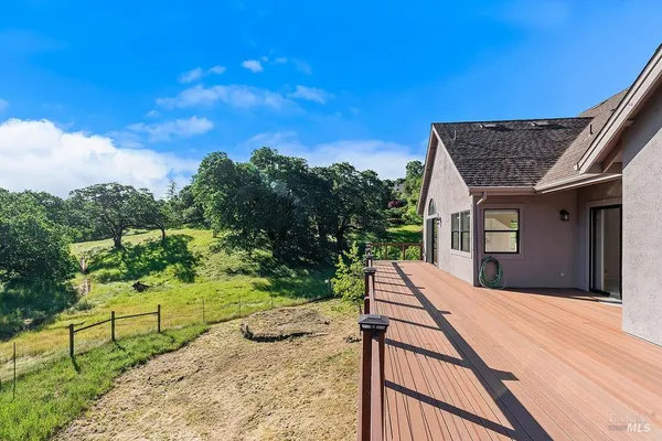 $1,070,000 | 6271 Meadowstone Drive, Santa Rosa, CA 95409