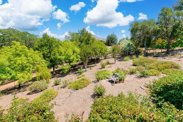 $1,070,000 | 6271 Meadowstone Drive, Santa Rosa, CA 95409