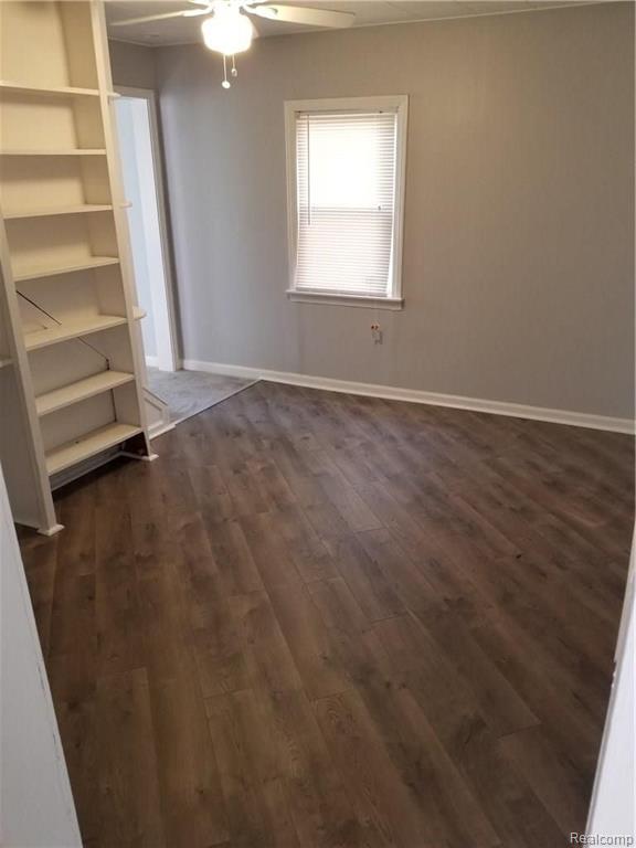 17799 Common Road Roseville, MI 48066 - Photo 4 of 12