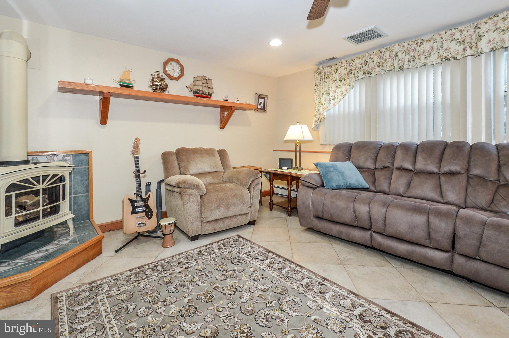 1247 Irma Road Warminster, PA 18974 - Photo 13 of 25 Gallery Image 13