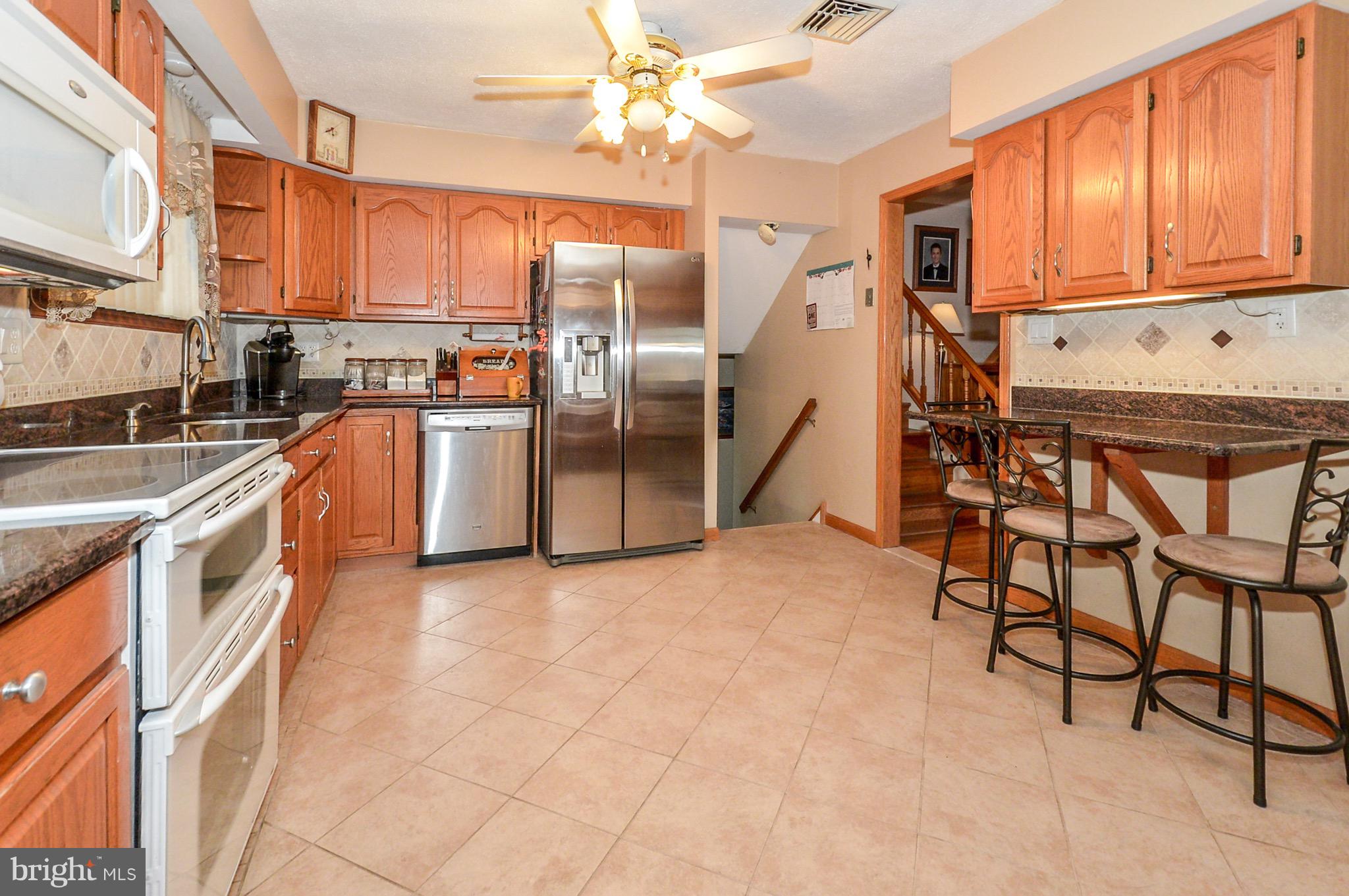 1247 Irma Road Warminster, PA 18974 - Photo 3 of 25 Gallery Image 3