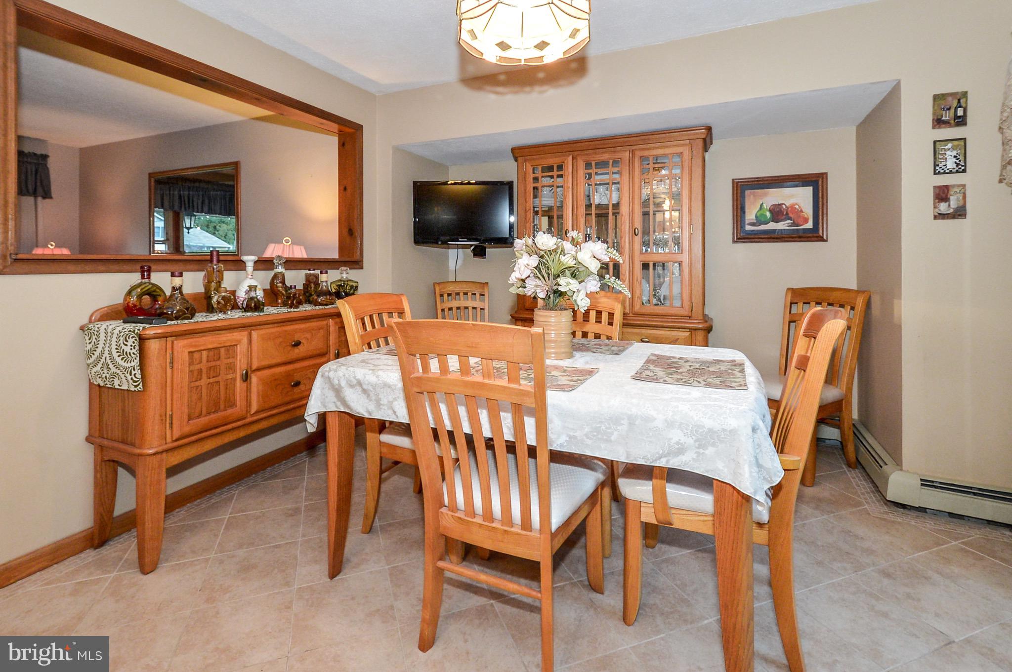 1247 Irma Road Warminster, PA 18974 - Photo 7 of 25 Gallery Image 7