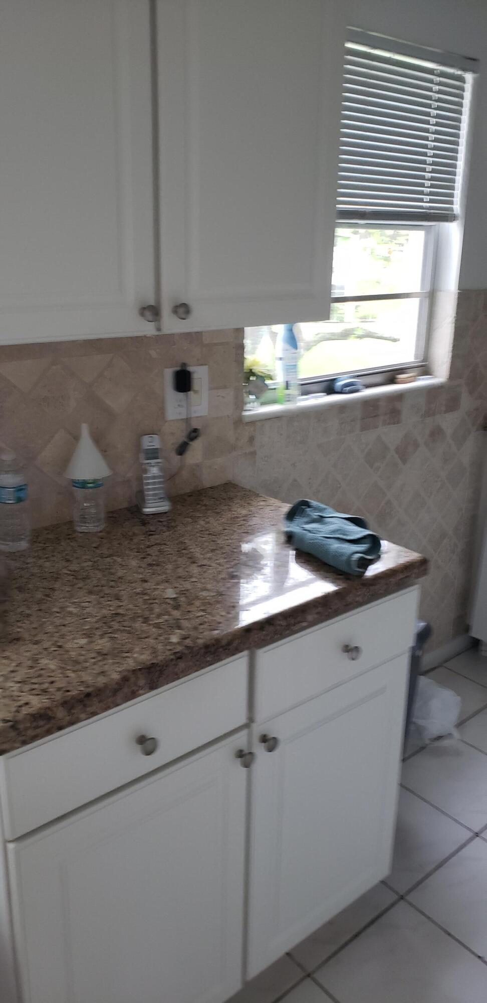 271 Fanshaw G Boca Raton, FL 33434 - Photo 6 of 16 Kitchen