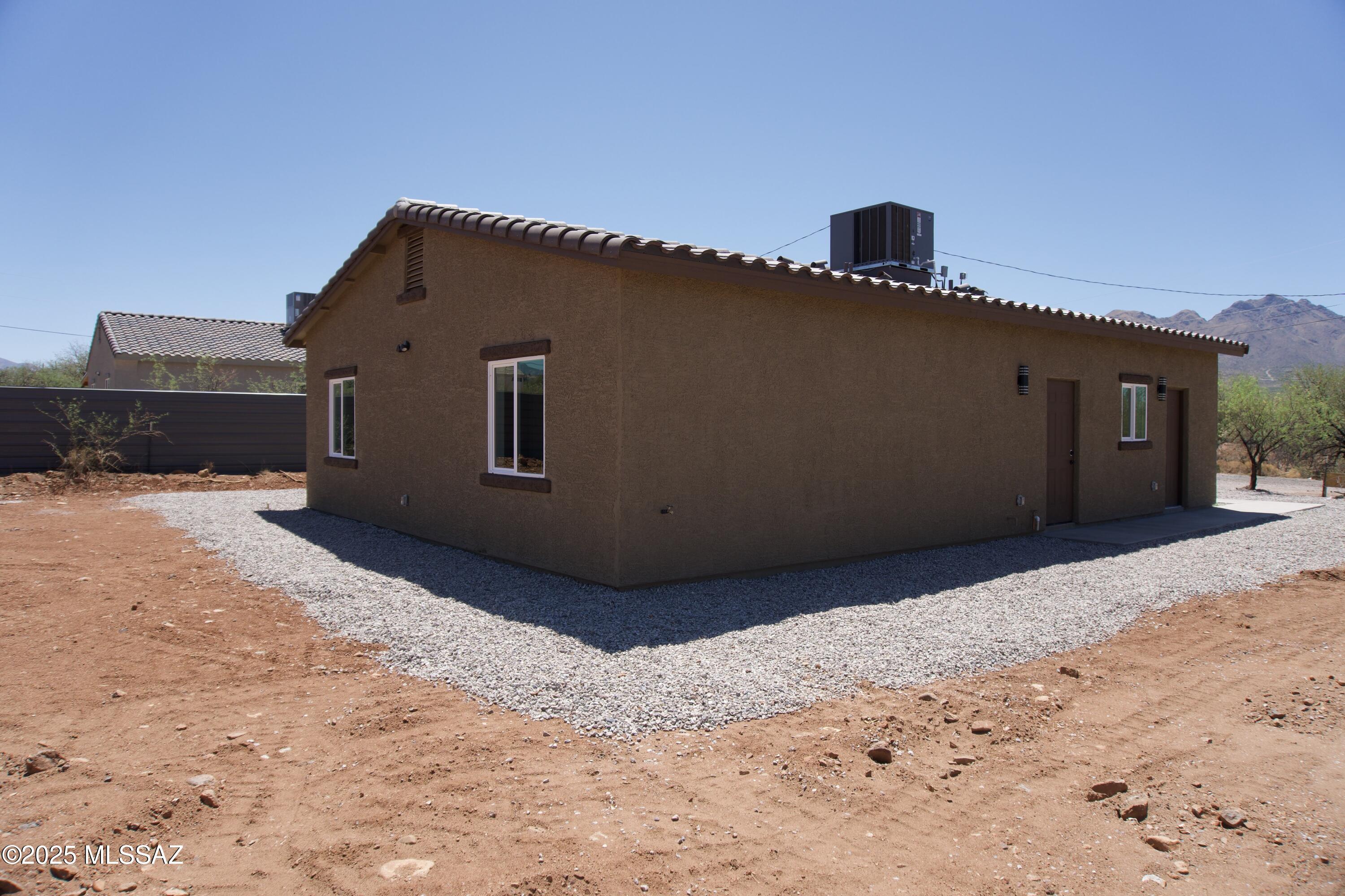 152 Calle Victoria Rio Rico, AZ 85648 - Photo 4 of 22