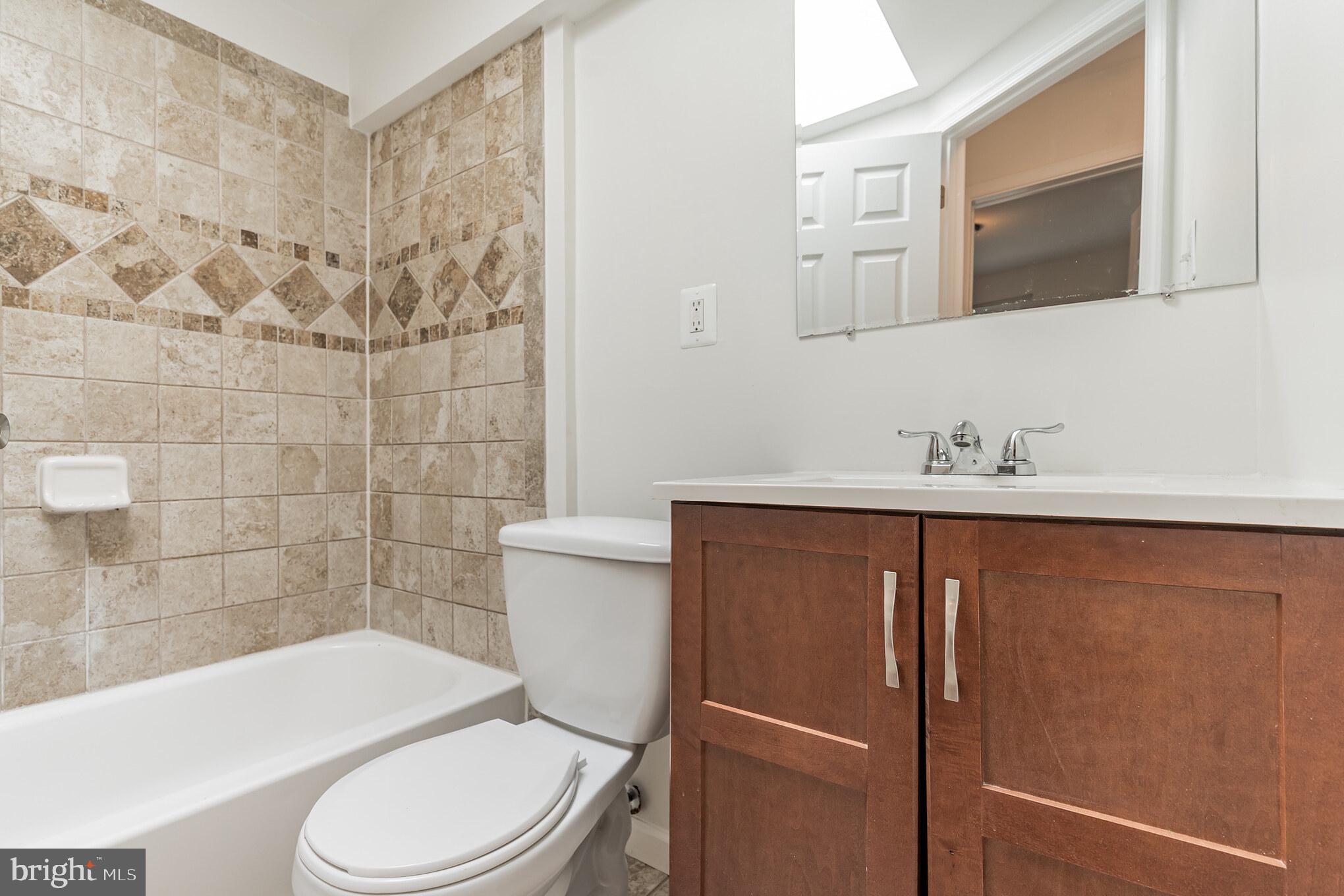 4615 Hillside Road Southeast Washington, DC 20019 - Photo 14 of 32 Upper Bathroom
