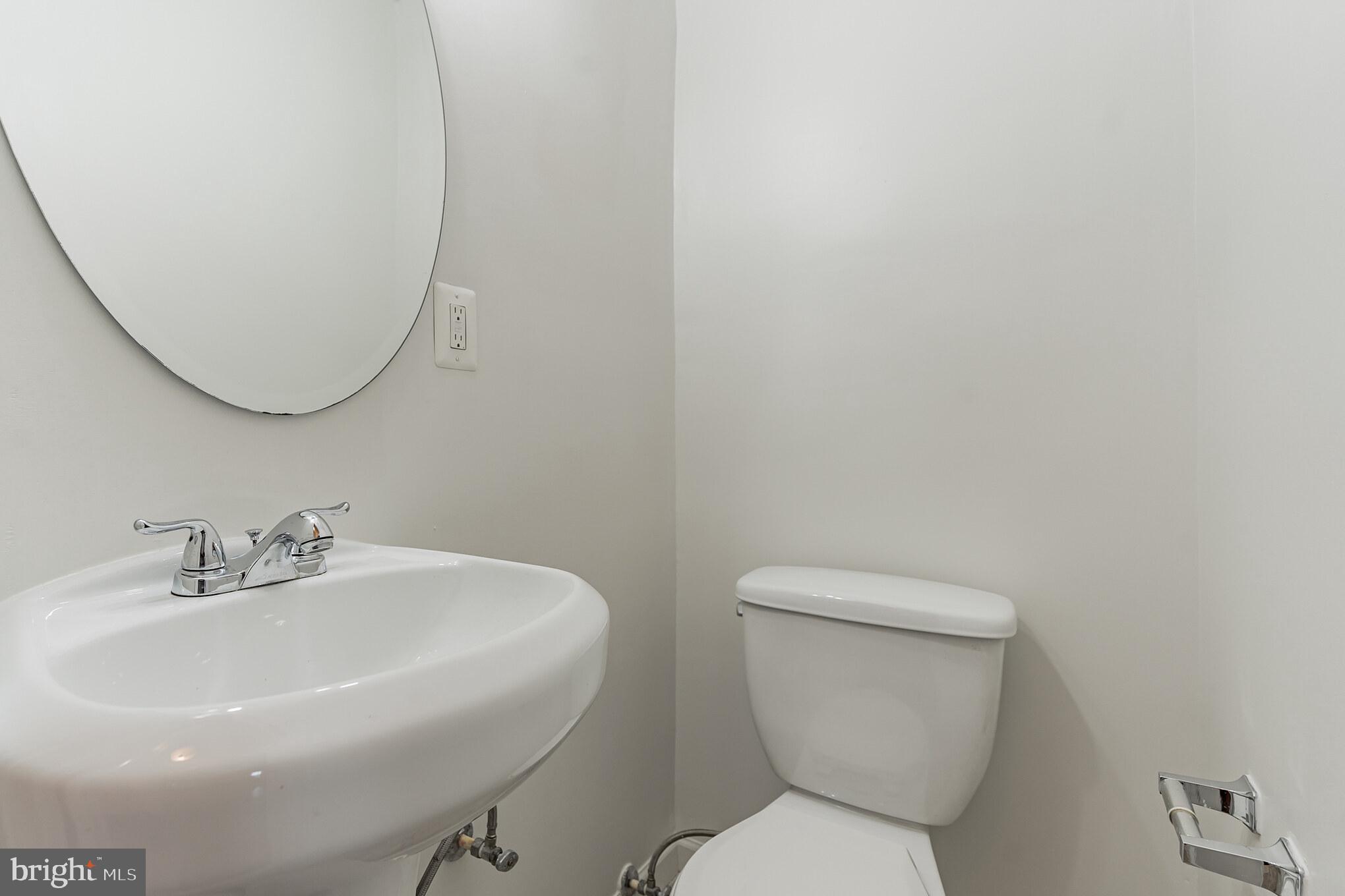 4615 Hillside Road Southeast Washington, DC 20019 - Photo 10 of 32 First Floor Powder Room