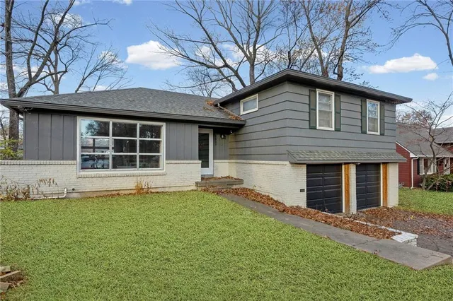 $409,900 | 5600 West 63rd Terrace, Mission, KS 66202