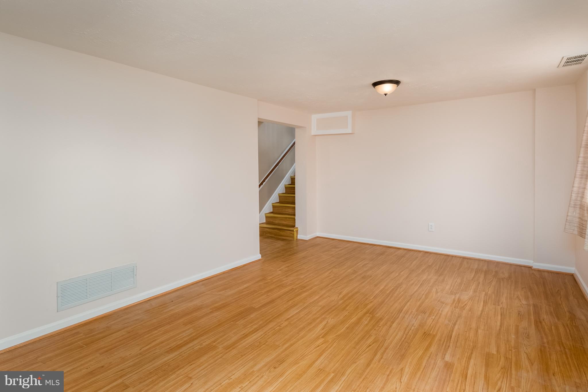 8500 Charlton Road Randallstown, MD 21133 - Photo 21 of 29 Family Room