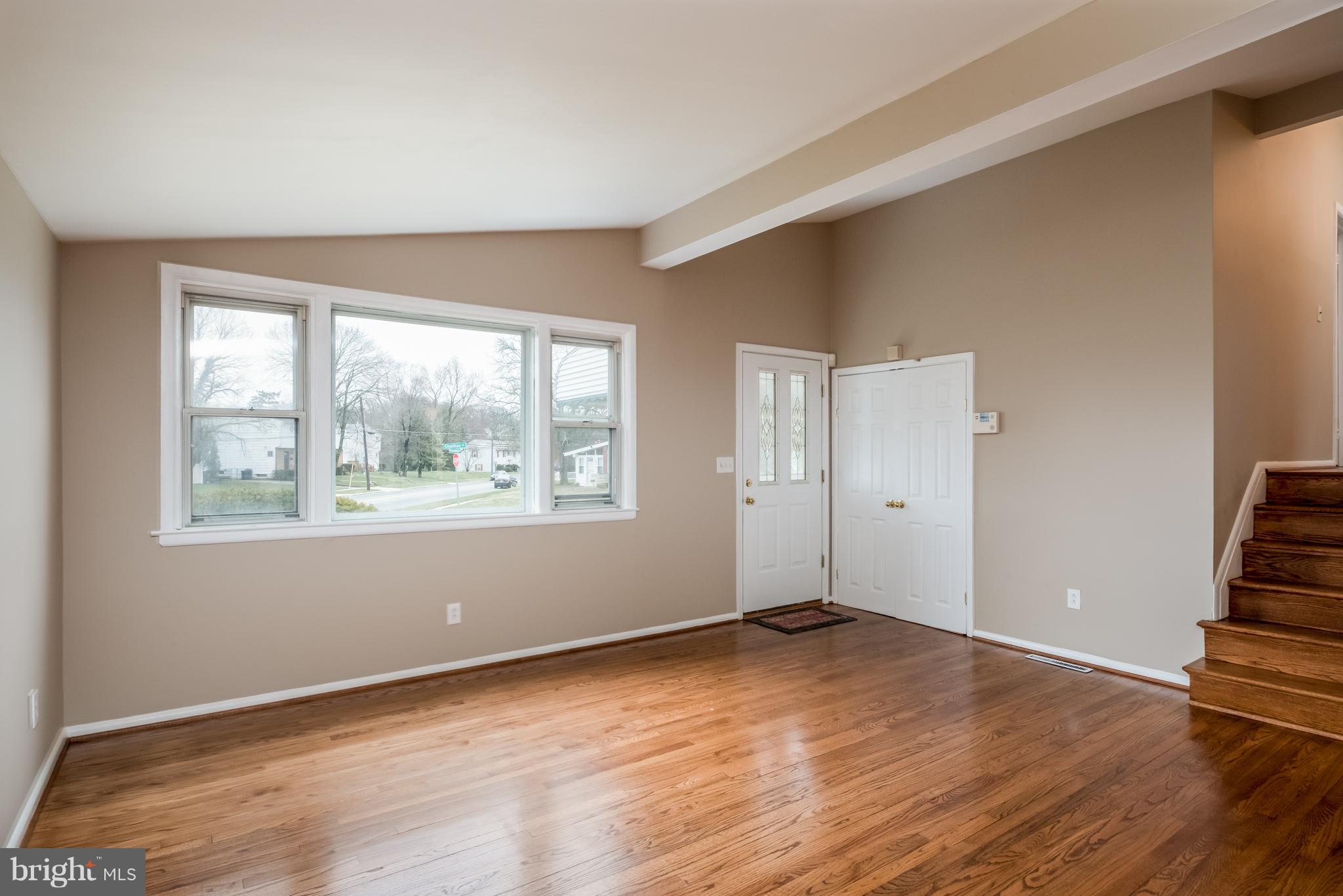 8500 Charlton Road Randallstown, MD 21133 - Photo 6 of 29 Living Room