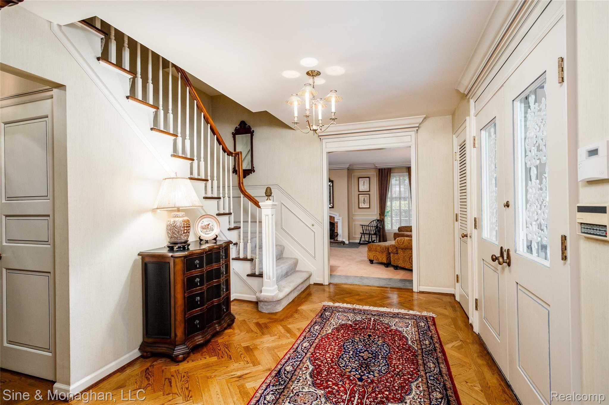 523 Thorntree L016.jpg