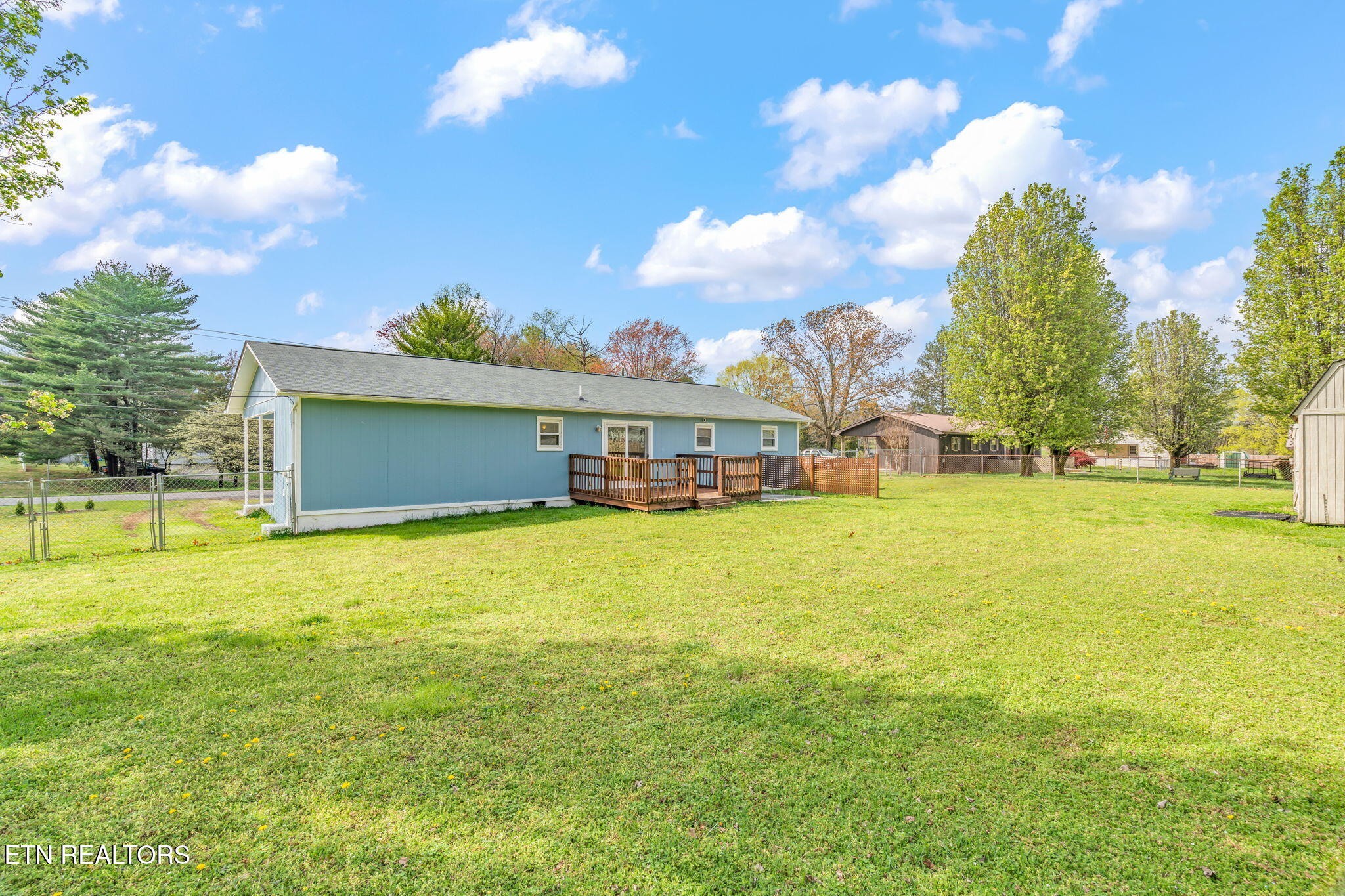 204 Hawkins Road Sweetwater, TN 37874 - Photo 33 of 38 Gallery Image 33