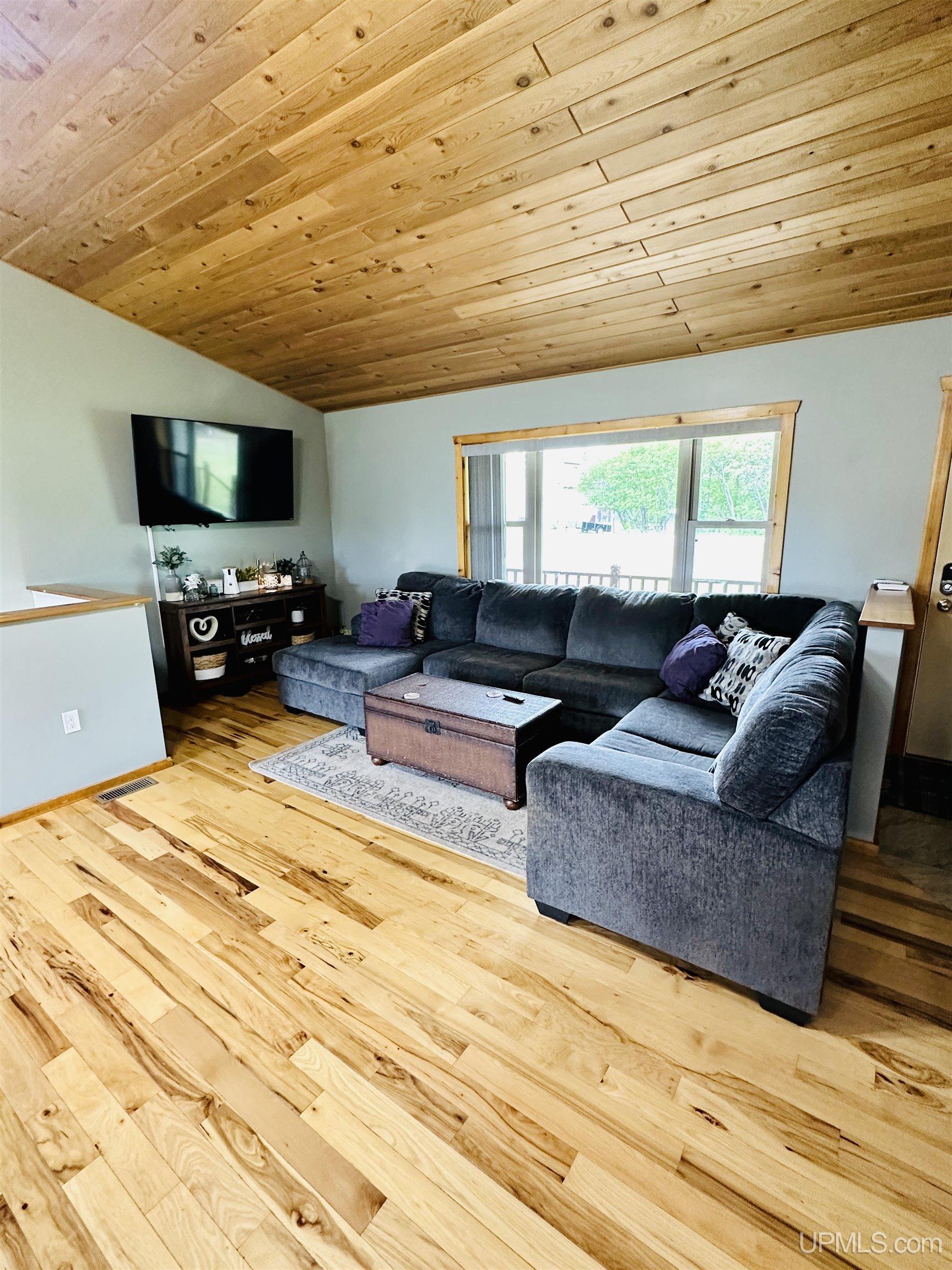 8 River Run Road Negaunee, MI 49866 - Photo 7 of 39