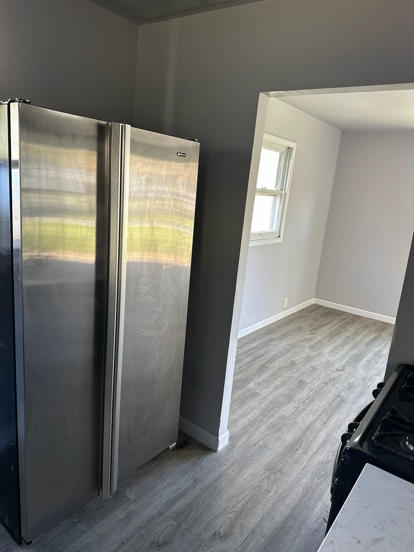 409 Dayward Court Aurora, IL 60505 - Photo 3 of 10