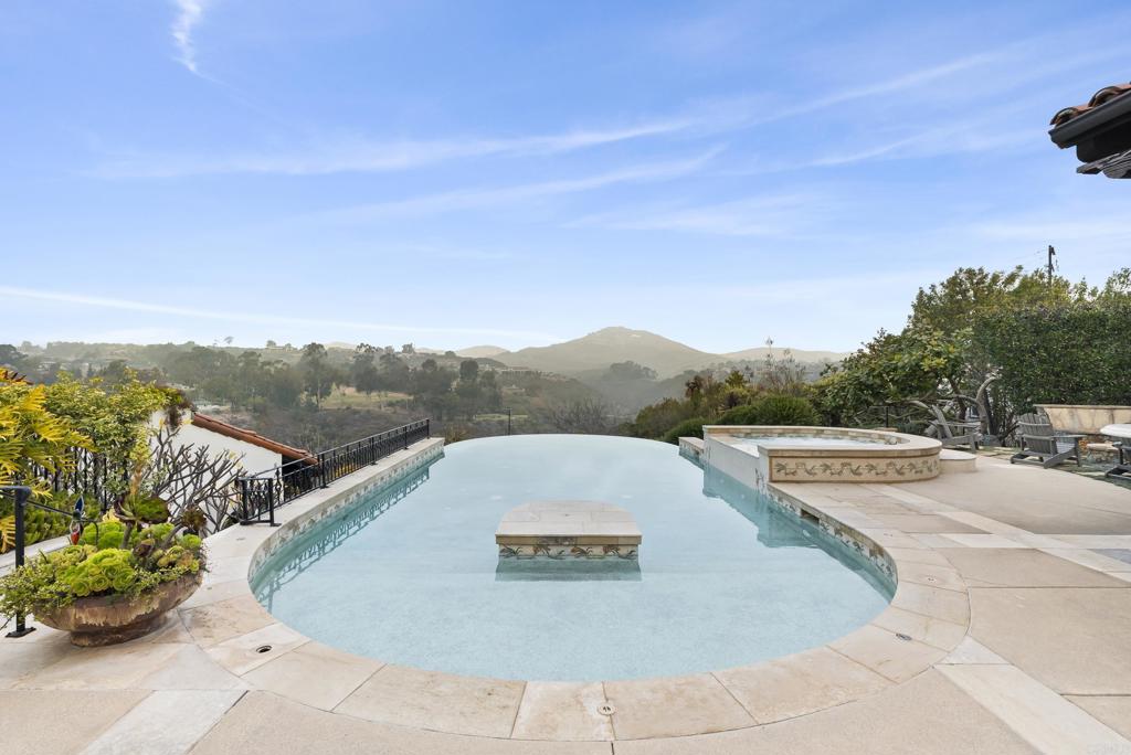 6152 Avenida Del Duque Rancho Santa Fe, CA 92091 - Photo 21 of 32