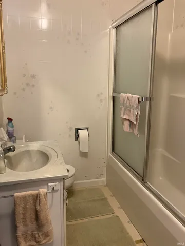 $107,000 | 402 Charles Street, Union City, IN 47390