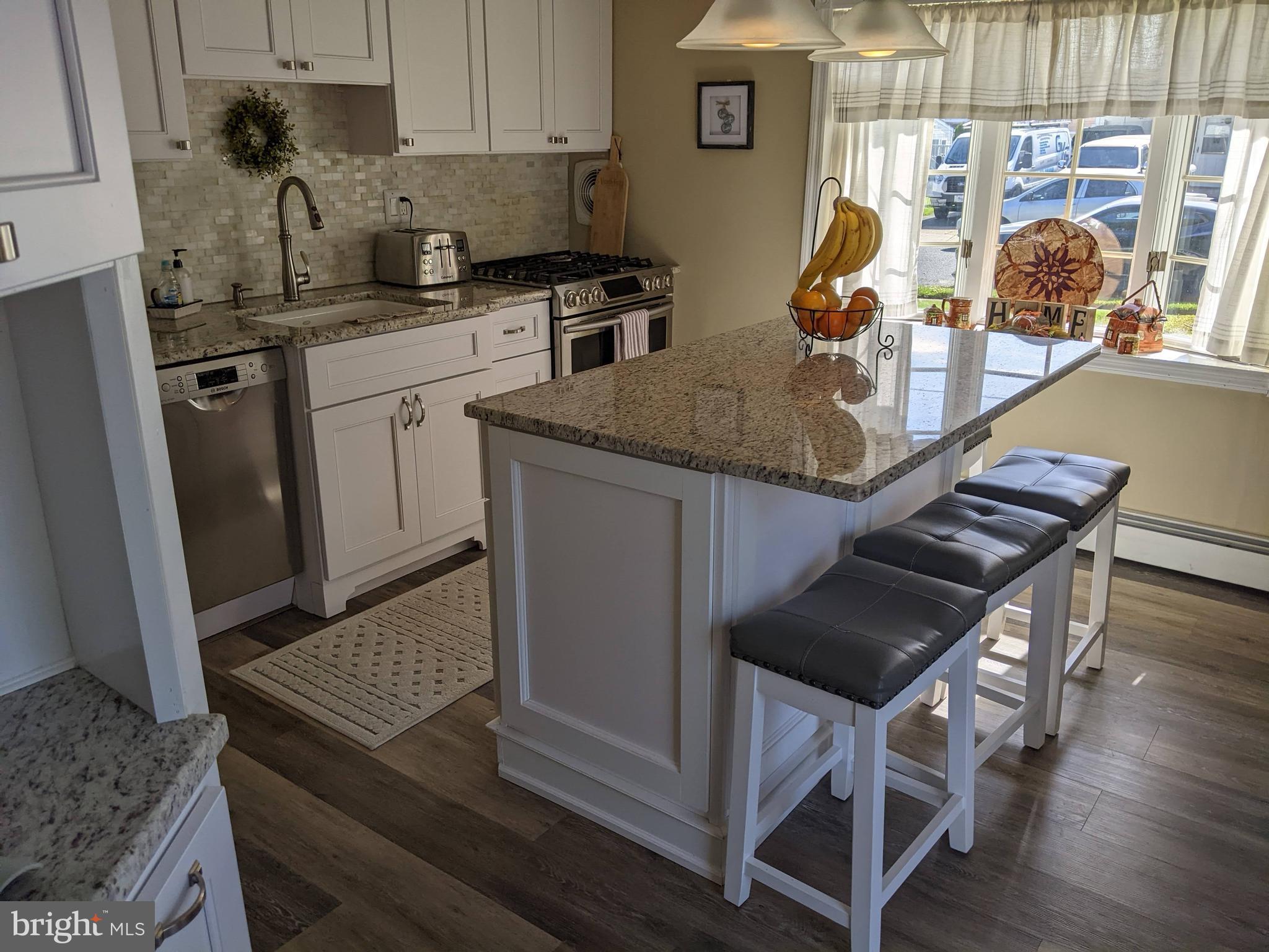 9231 Treaty Road Philadelphia, PA 19114 - Photo 2 of 46 Gallery Image 2