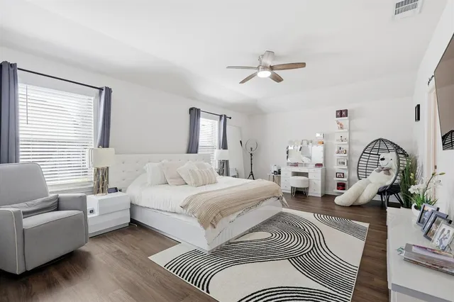 $389,000 | 3934 Dickinson Avenue, Aubrey, TX 76227