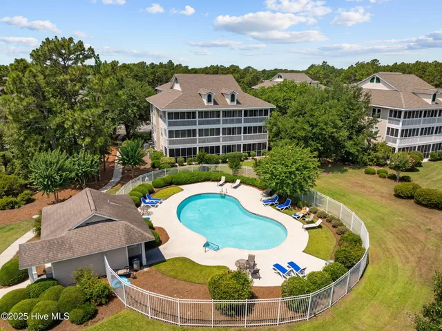 $329,000 | 3350 Club Villas Drive, Unit 1206, Southport, NC 28461